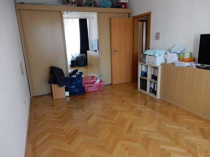 Etagenwohnung Krefeld Fischeln - 3 Zimmer, 82 m&sup2;, 185.000&euro; | Angebot:24789625
