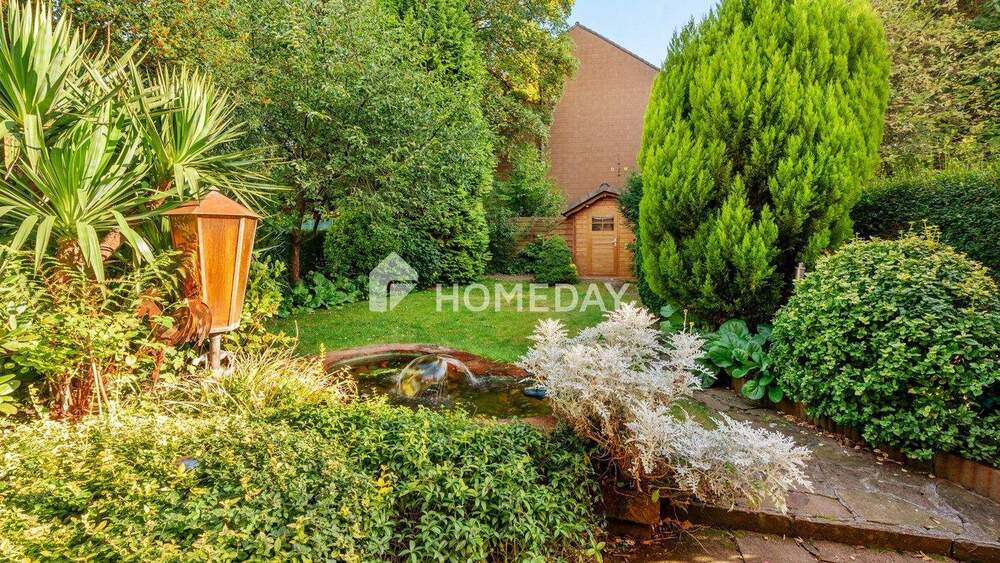 Charmante Doppelhaushälfte mit Potenzial - ruhige Lage, Gartenidylle und viel Gestaltungsspielraum 5 zimmer