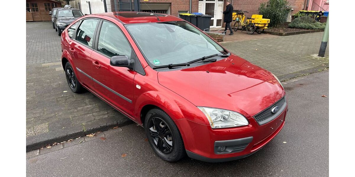 Ford Focus 141.000 km 2.480 &euro; Duisburg 47226