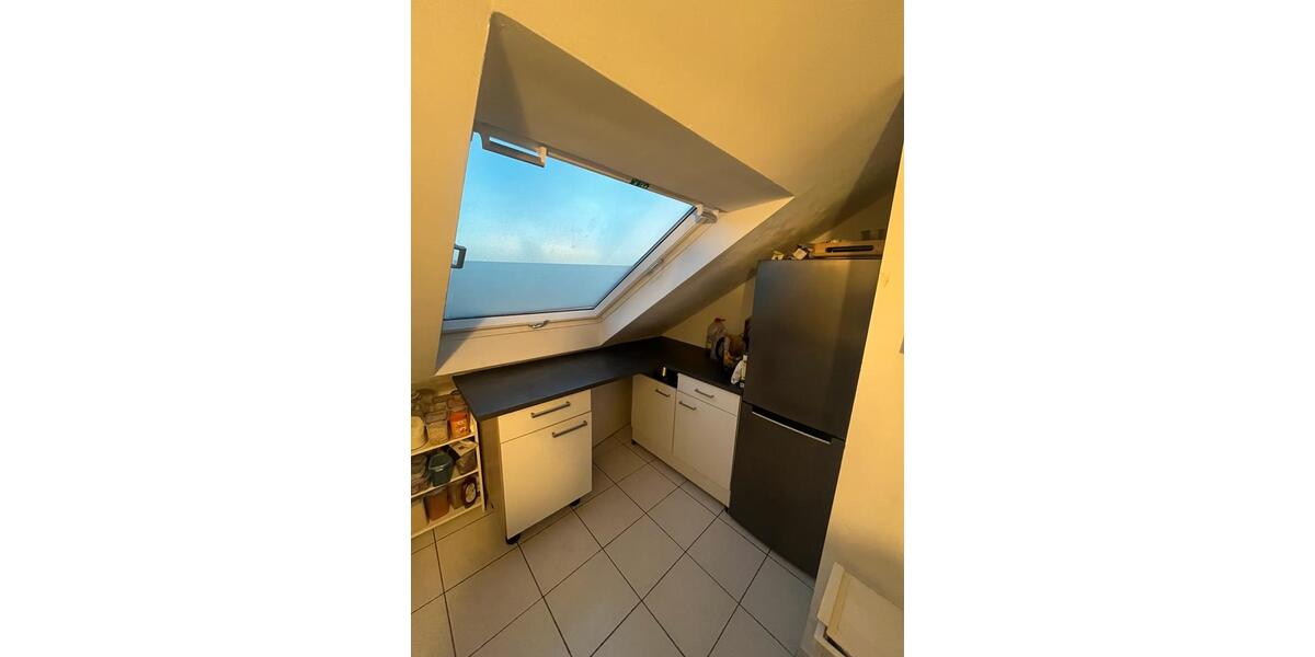 Dachgeschoßwohnung Düsseldorf Pempelfort - 2 Zimmer, 45 m&sup2;, 495&euro; | Angebot:24778069