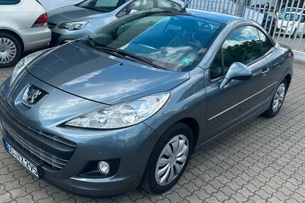 Peugeot 207 130.000 km 2.799 &euro; Bochum 44866