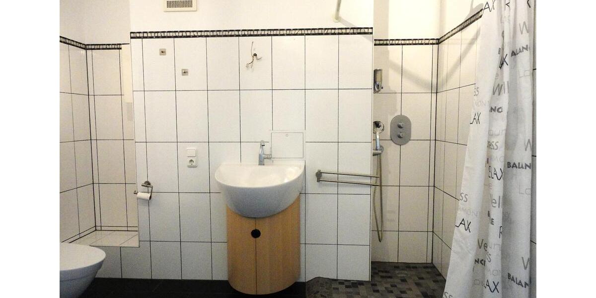 Etagenwohnung Moers - 3 Zimmer, 116 m&sup2;, 900&euro; | Angebot:26148569