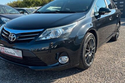 Toyota Avensis 175.000 km 6.999 &euro; Kamp-Lintfort 47475
