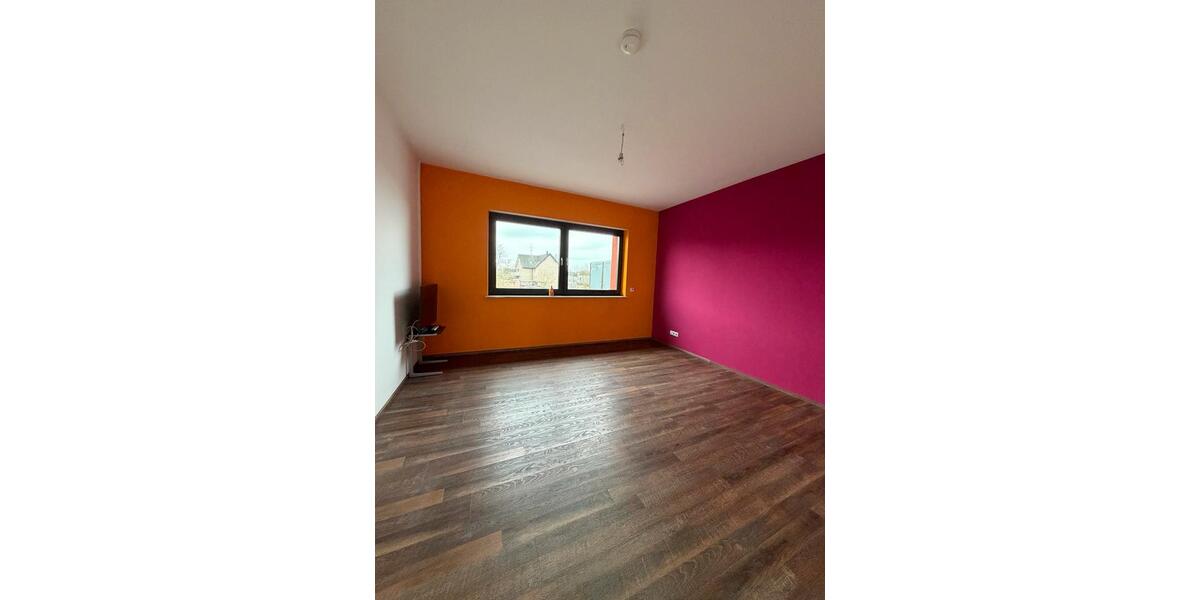 Gewerbeobjekt Dinslaken Hiesfeld - 5 Zimmer, 12 m&sup2;, 2.072&euro; | Angebot:25089109