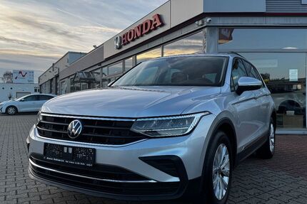 VW Tiguan 59.000 km 26.790 &euro; Dinslaken 46539