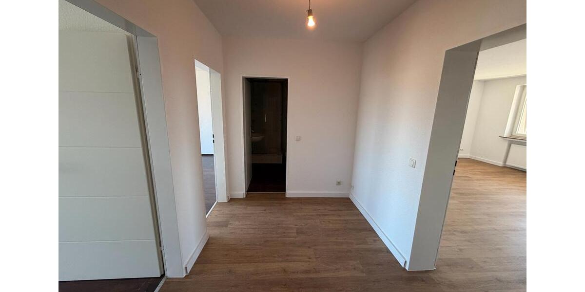 Etagenwohnung Gelsenkirchen Ückendorf - 3 Zimmer, 81 m&sup2;, 730&euro; | Angebot:26060278