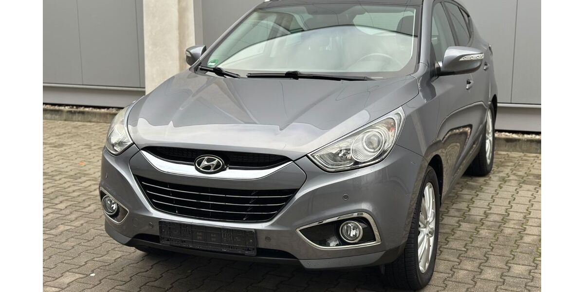 Hyundai ix35 118.000 km 9.790 &euro; Düsseldorf - Bezirk 8 40231