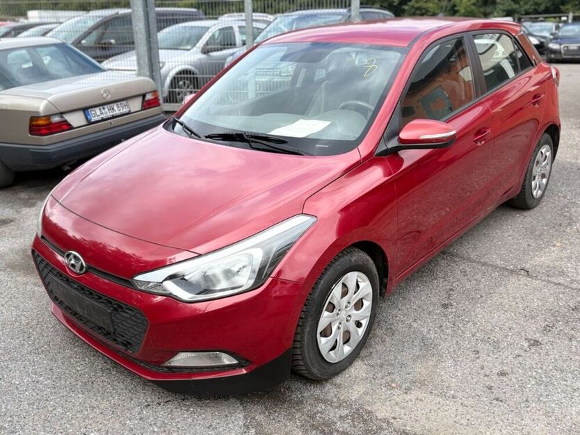 i20