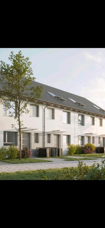 Sehr gepflegt und schönes Reihenmittelhaus....