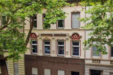 Haus Krefeld Dießem - 12 Zimmer, 360 m&sup2;, 490.000&euro; | Angebot:26901987