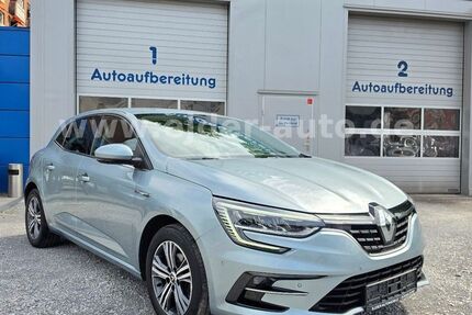 Renault Megane 32.693 km 15.750 &euro; Düsseldorf 40589
