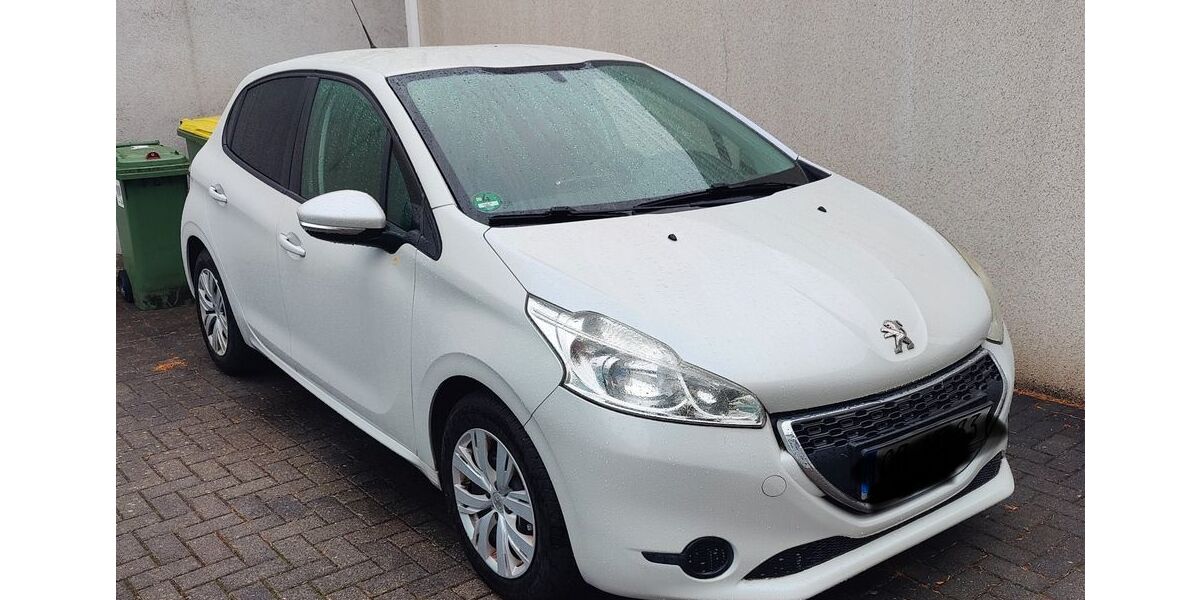 Peugeot 208 63.800 km 5.500 &euro; Oberhausen 46149