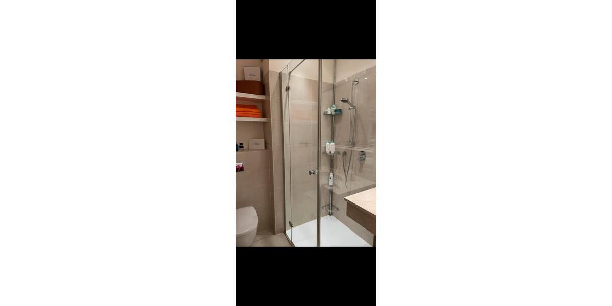 Etagenwohnung Düsseldorf Heerdt - 2 Zimmer, 65 m&sup2;, 650.000&euro; | Angebot:27096074