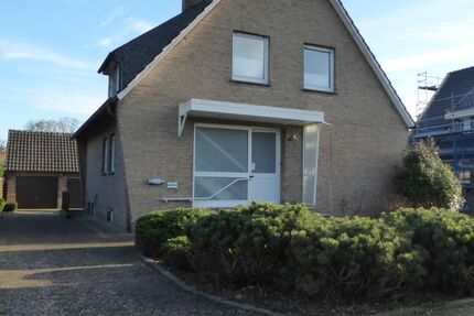 Provisionsfrei* Geräumiges, solides 2-FH mit Keller in Top Lage !!! - Haus Wesel Obrighoven | Angebot:25566115