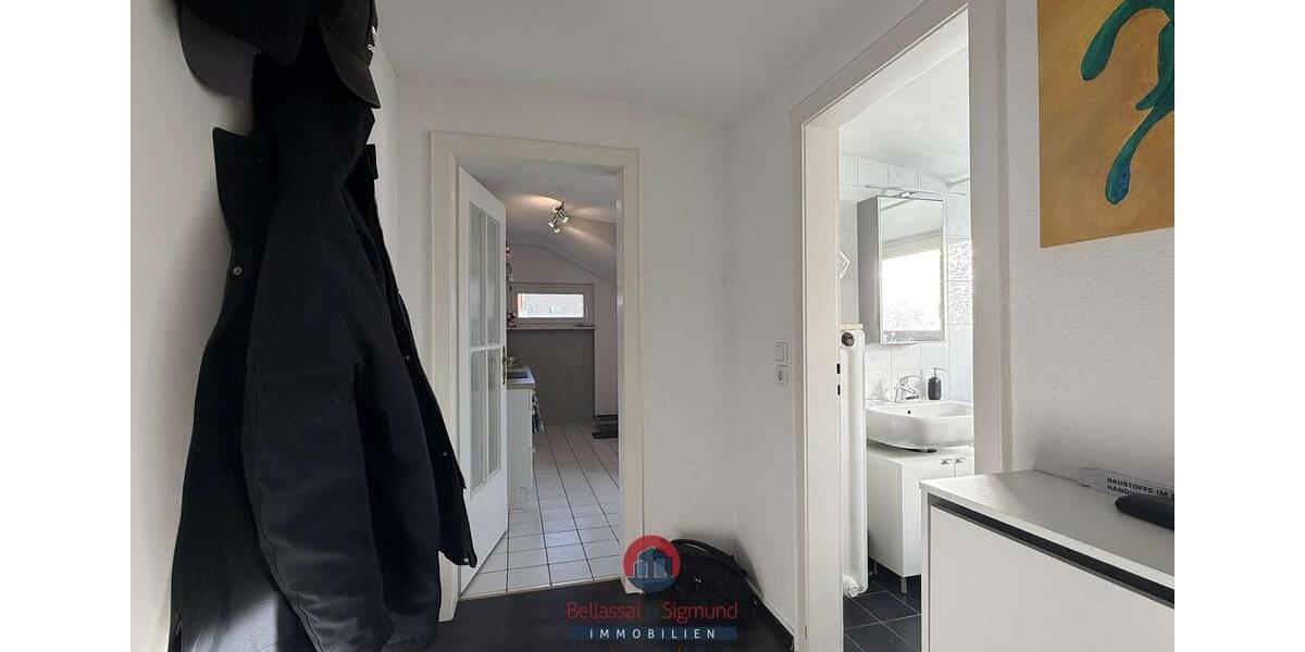 KREFELD - SCHÖNE 2-ZIMMERWOHNUNG DIREKT AM BISMARCKPLATZ 2 zimmer