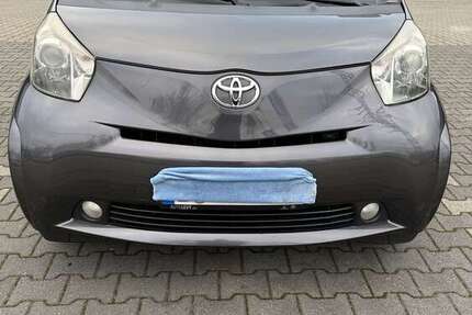 Toyota iQ 159.000 km 6.000 &euro; Düsseldorf 40233