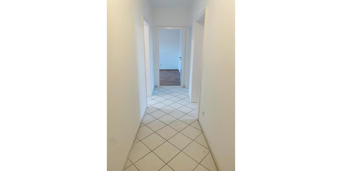 Dachgeschoßwohnung Krefeld Gellep-Stratum - 3 Zimmer, 61 m&sup2;, 198.500&euro; | Angebot:25255118