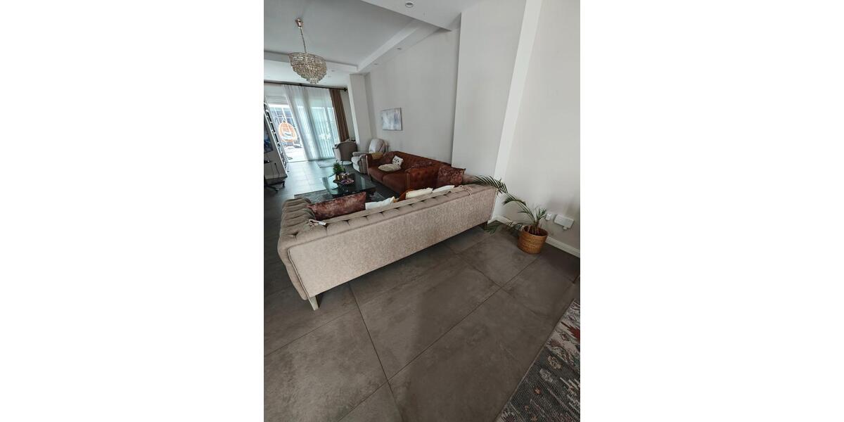 Villa Wesel - 10 Zimmer, 280 m&sup2;, 550.000&euro; | Angebot:26891022