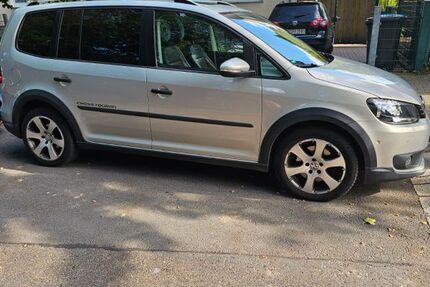 VW Touran 152.000 km 12.000 € Gelsenkirchen 45888