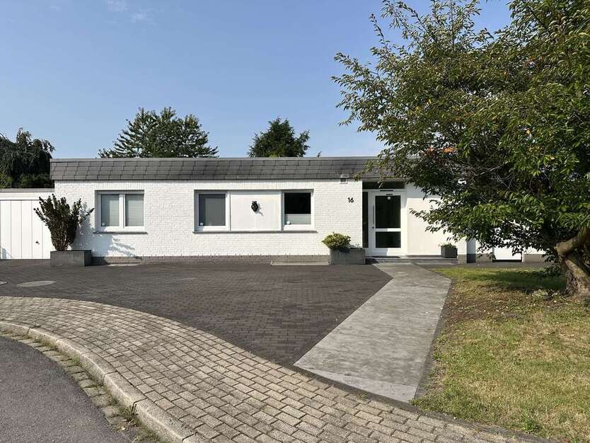 Haus zum Kaufen in Ratingen 990.000 € 170 m² 5 zimmer