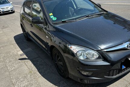 Hyundai i30 125.000 km 3.900 &euro; Bottrop 46238