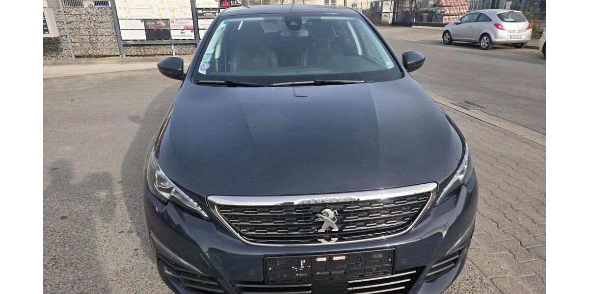 Peugeot 308 103.000 km 10.890 &euro; Gelsenkirchen 45884