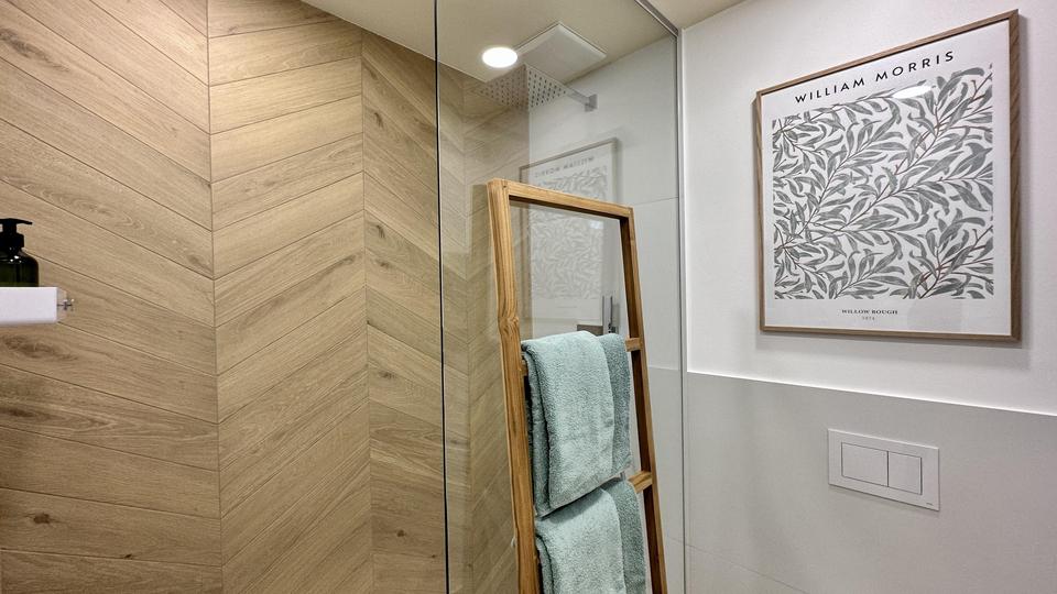 Etagenwohnung Düsseldorf Oberbilk - 2 Zimmer, 40 m&sup2;, 990&euro; | Angebot:25349472