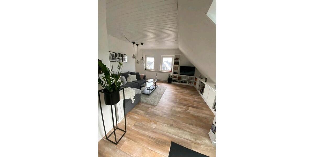 Dachgeschoßwohnung Bottrop Feldhausen - 1.5 Zimmer, 55 m&sup2;, 495&euro; | Angebot:26329327