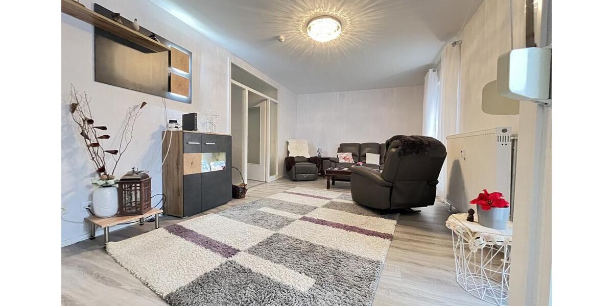 Erdgeschoßwohnung Voerde (Niederrhein) - 3.5 Zimmer, 77 m&sup2;, 420&euro; | Angebot:26187027