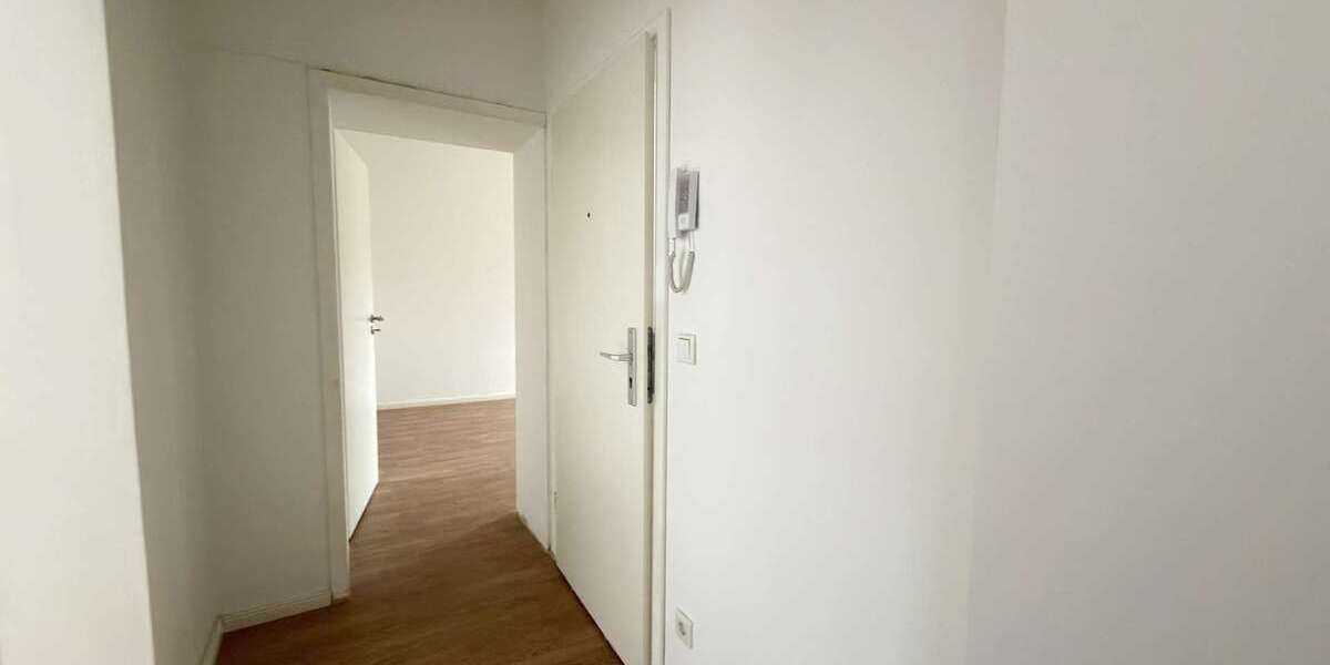 Exklusives Investment: Kernsaniertes Mehrfamilienhaus mit Balkon und Terrasse 10 zimmer