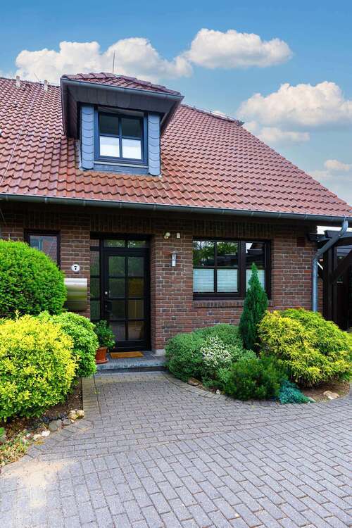 Haus zum Kaufen in Krefeld-Oppum 495.000 € 140.33 m²