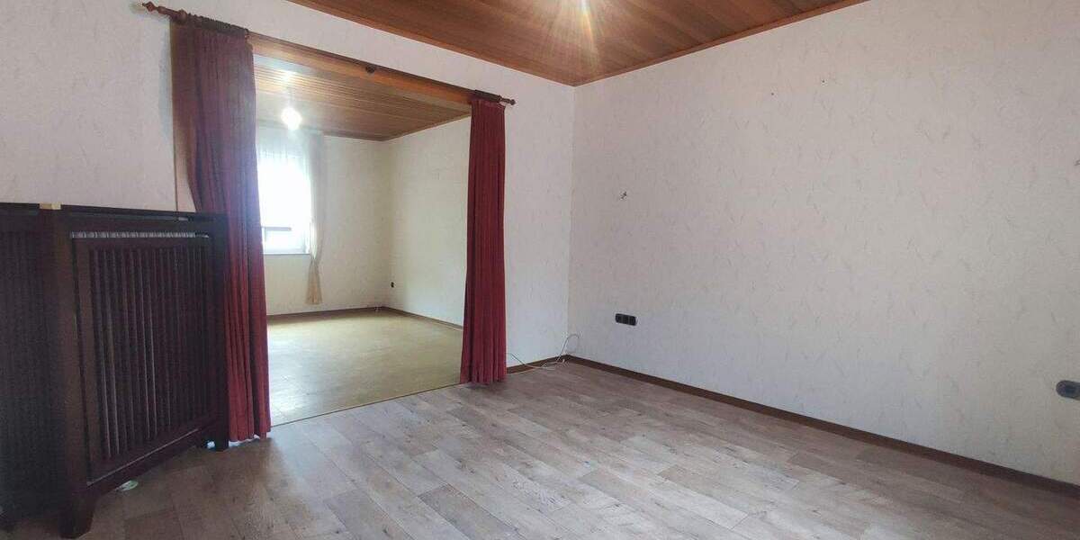 Reihenmittelhaus Düsseldorf Heerdt - 1 Zimmer, 285 m&sup2;, 695.000&euro; | Angebot:25683583