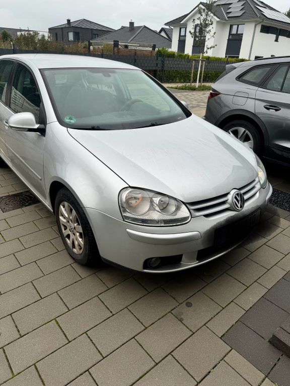 VW Golf 317.000 km 3.600 € Tönisvorst 47918
