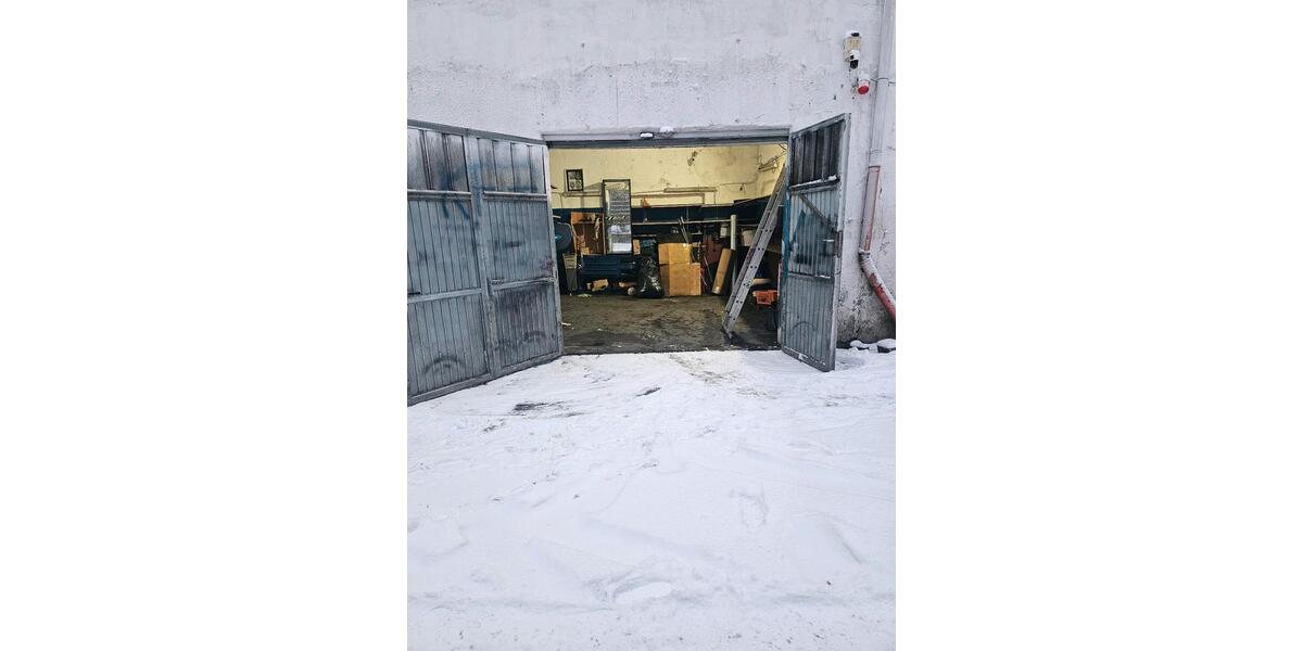 Kfz stellplätze auto Werkstatt Halle Lackierer korrasorie bauer zimmer