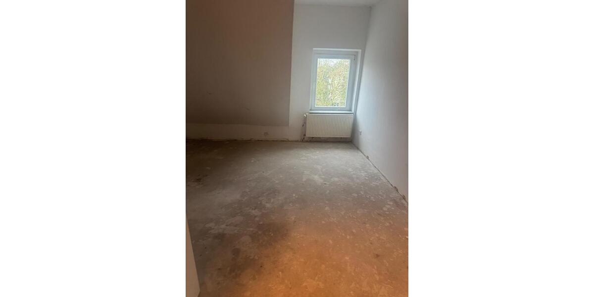 Dachgeschoßwohnung Herne Wanne-Bickern - 3 Zimmer, 75 m&sup2;, 700&euro; | Angebot:26070444