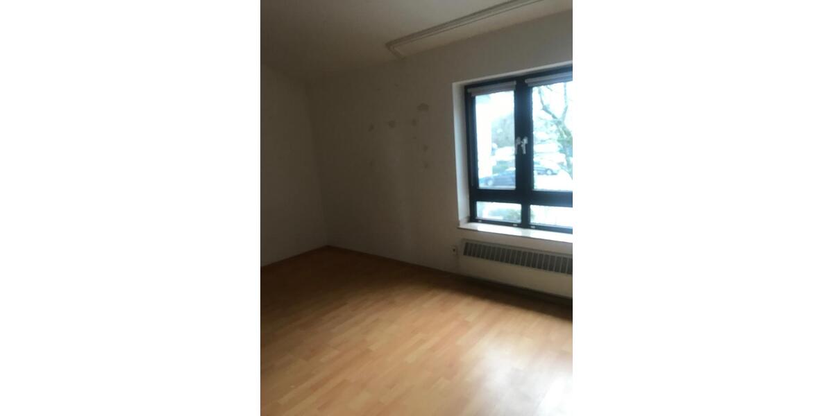 4-Zimmer-Wohnung (100 m²) ab 01.05.2026 zu vermieten 4 zimmer
