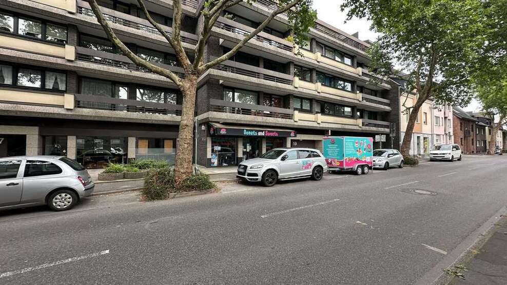 Einzelhandel in Ratingen 359.000 € 89.37 m²