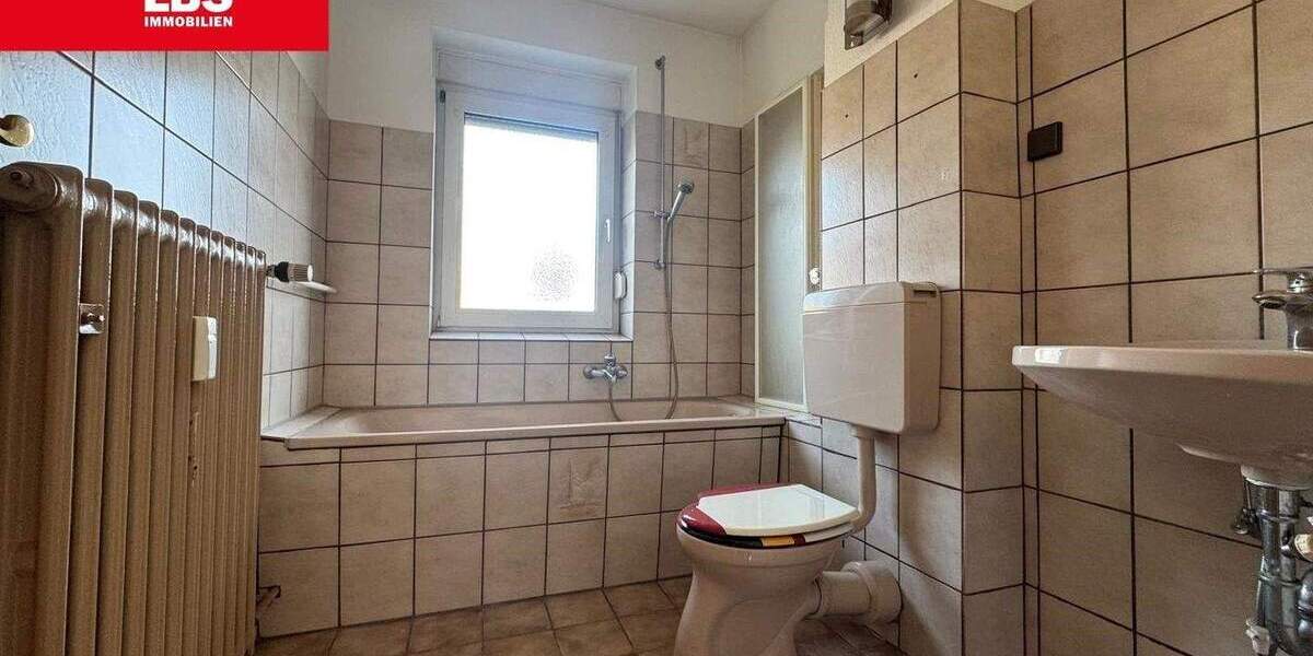 Etagenwohnung Essen Bochold - 3 Zimmer, 77 m&sup2;, 119.000&euro; | Angebot:25532611