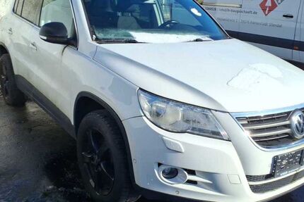 VW Tiguan 132.051 km 7.490 &euro; Düsseldorf 40597