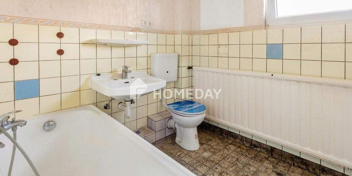 Charmante Doppelhaushälfte mit Potenzial - ruhige Lage, Gartenidylle und viel Gestaltungsspielraum 5 zimmer