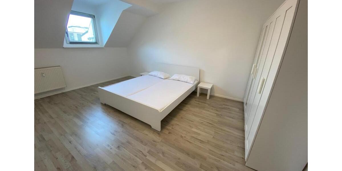 Schöne 4 Zimmer Wohnung möbliert im Herzen von Velbert 4 zimmer