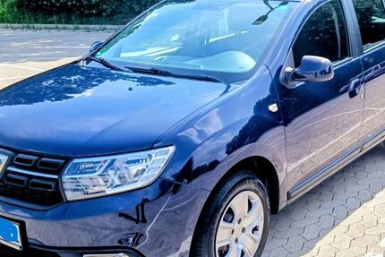Dacia Logan 124.000 km 6.200 &euro; Düsseldorf 40599