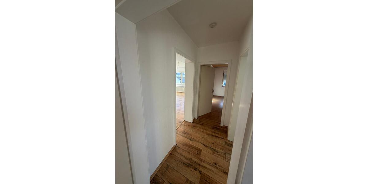 Etagenwohnung Duisburg Essenberg - 2 Zimmer, 65 m&sup2;, 380&euro; | Angebot:25646850