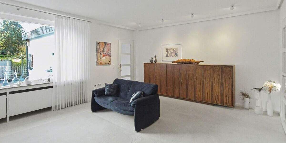 Top gepflegtes Reihenmittelhaus: In zentraler und ruhiger Lage von Moers 5 zimmer