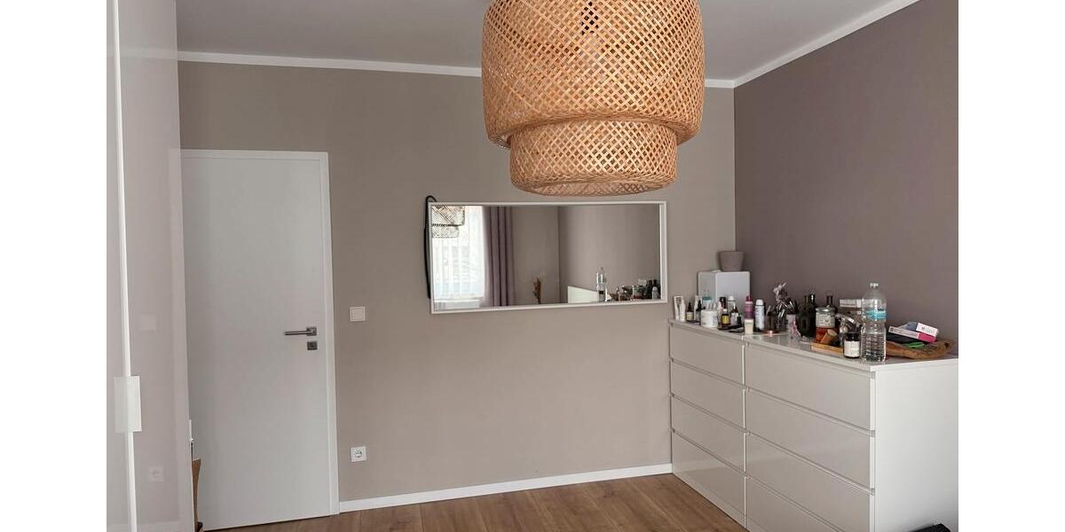 Etagenwohnung Duisburg Duisburg-Mitte - 2 Zimmer, 52 m&sup2;, 820&euro; | Angebot:26393502