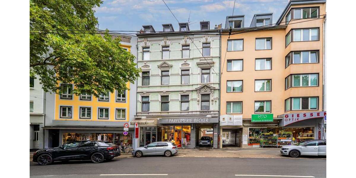 Haus zum Kaufen in Düsseldorf 3.750.000 € 1165 m² 30 zimmer
