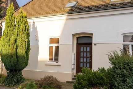 Haus Krefeld Fischeln - 7 Zimmer, 187 m&sup2;, 380.000&euro; | Angebot:19325146