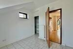 Etagenwohnung Düsseldorf Lierenfeld - 3 Zimmer, 88 m&sup2;, 1.000&euro; | Angebot:26247302