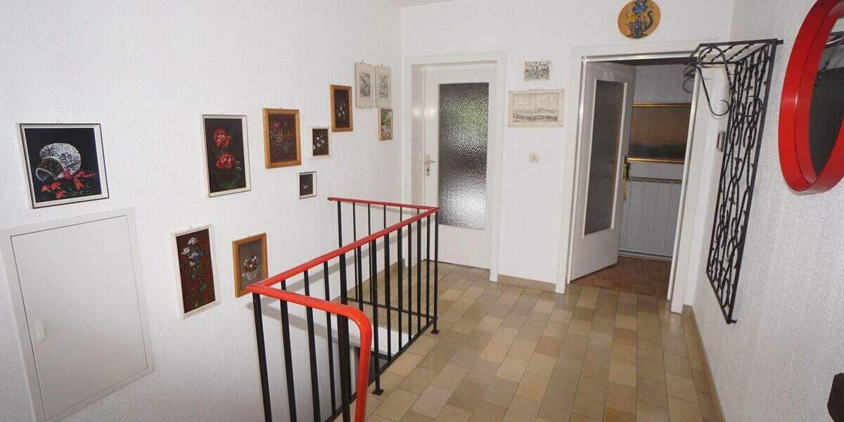 Bungalow Moers Hochstraß - 5 Zimmer, 186 m&sup2;, 424.000&euro; | Angebot:25191022