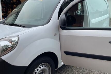 Renault Kangoo 120.600 km 5.361 € Duisburg 47178